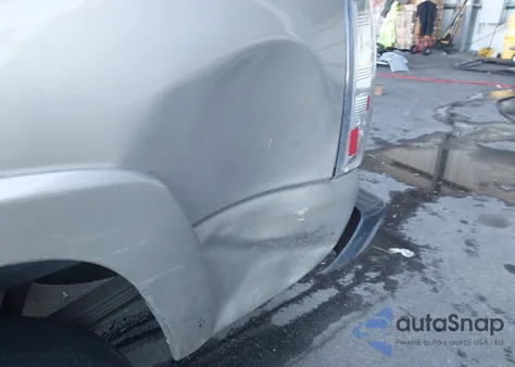 2000 Chevrolet Silverado 2500 from USA, damaged, VIN 1GCGK29U1YE415255